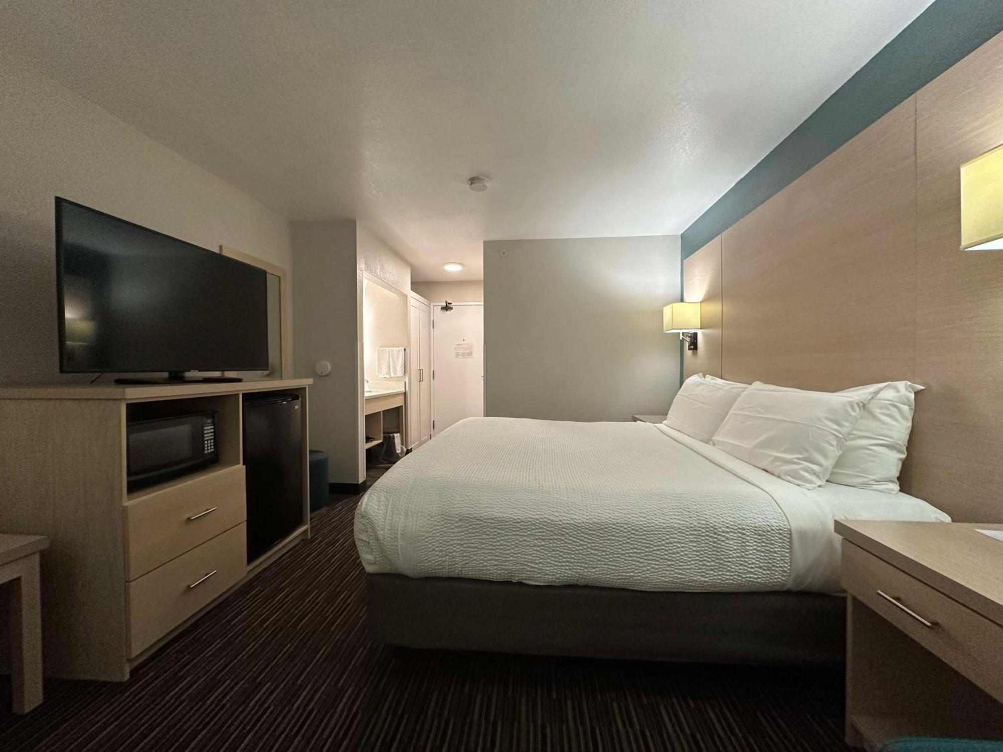 Best Western Watertown Esterno foto