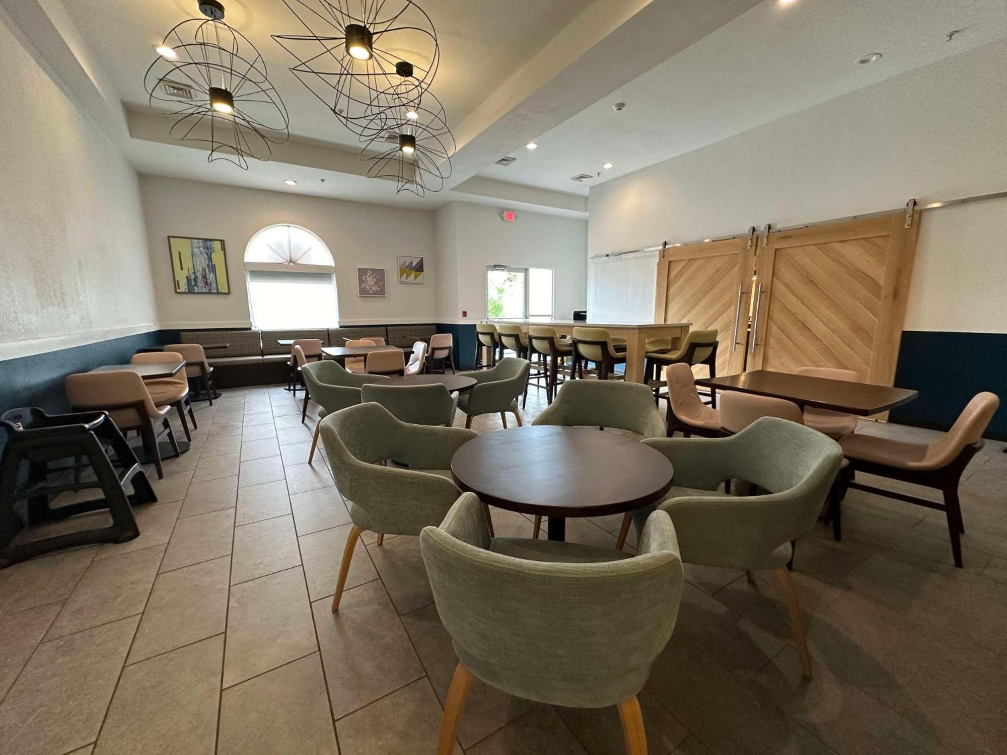 Best Western Watertown Esterno foto
