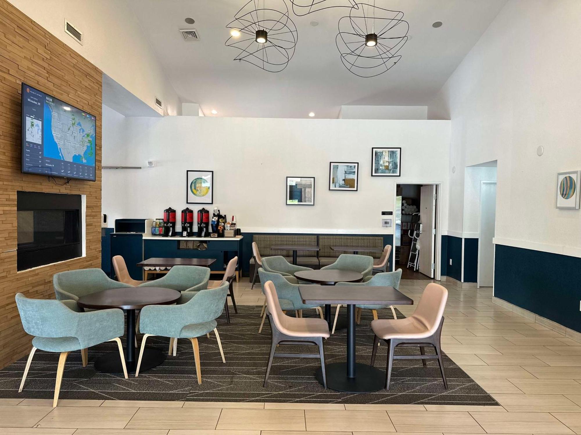 Best Western Watertown Esterno foto