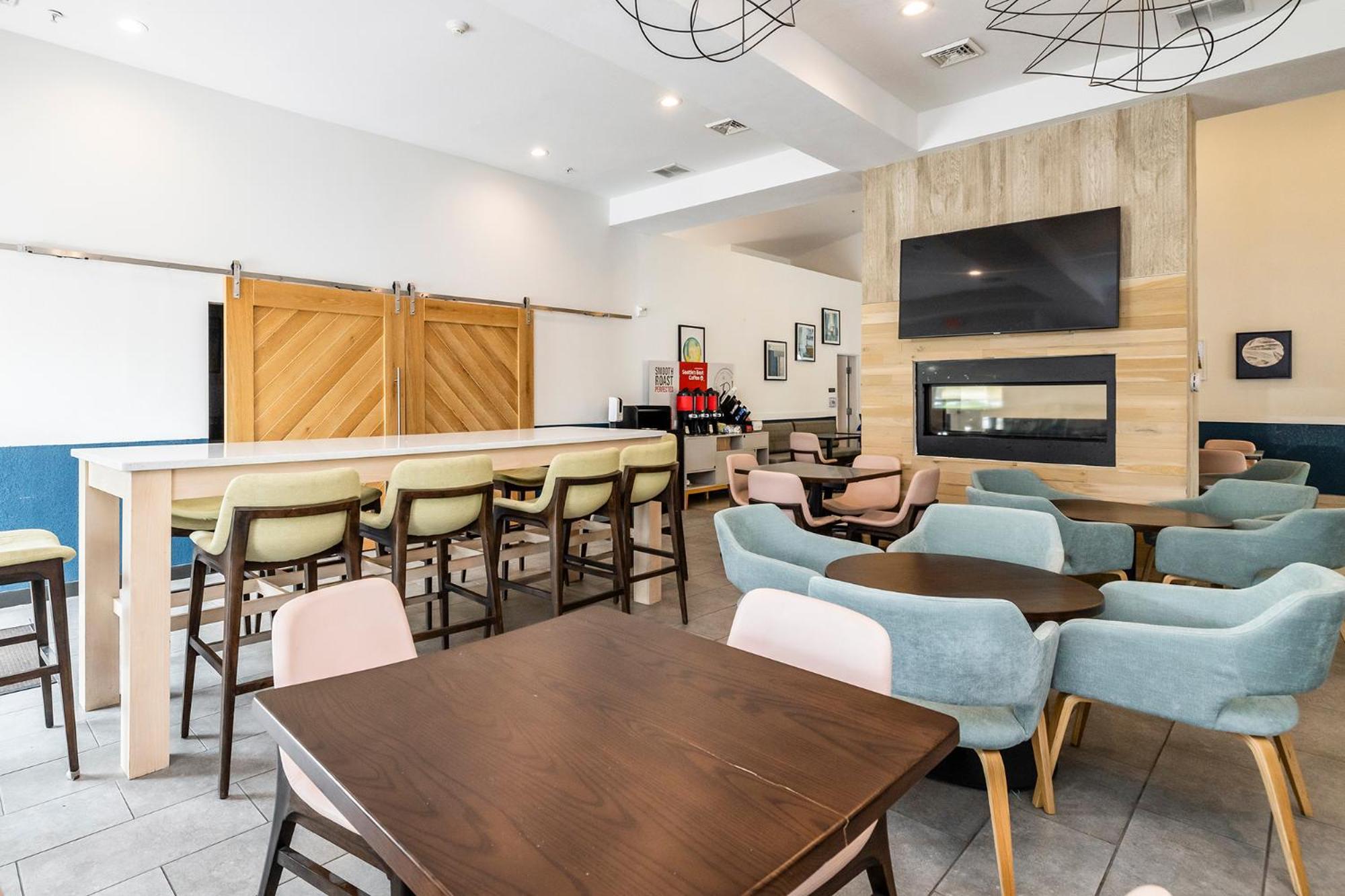 Best Western Watertown Esterno foto