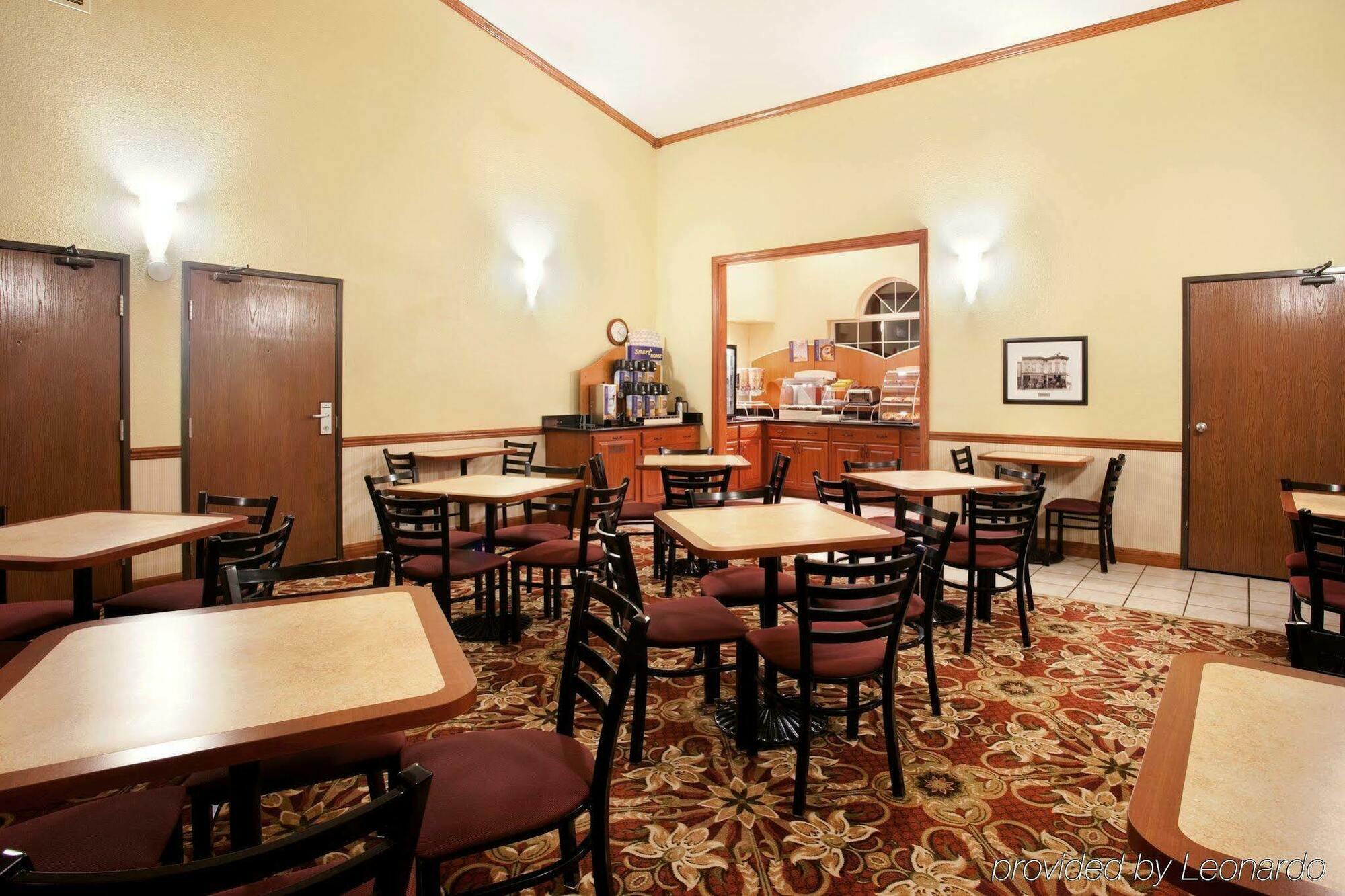Best Western Watertown Esterno foto